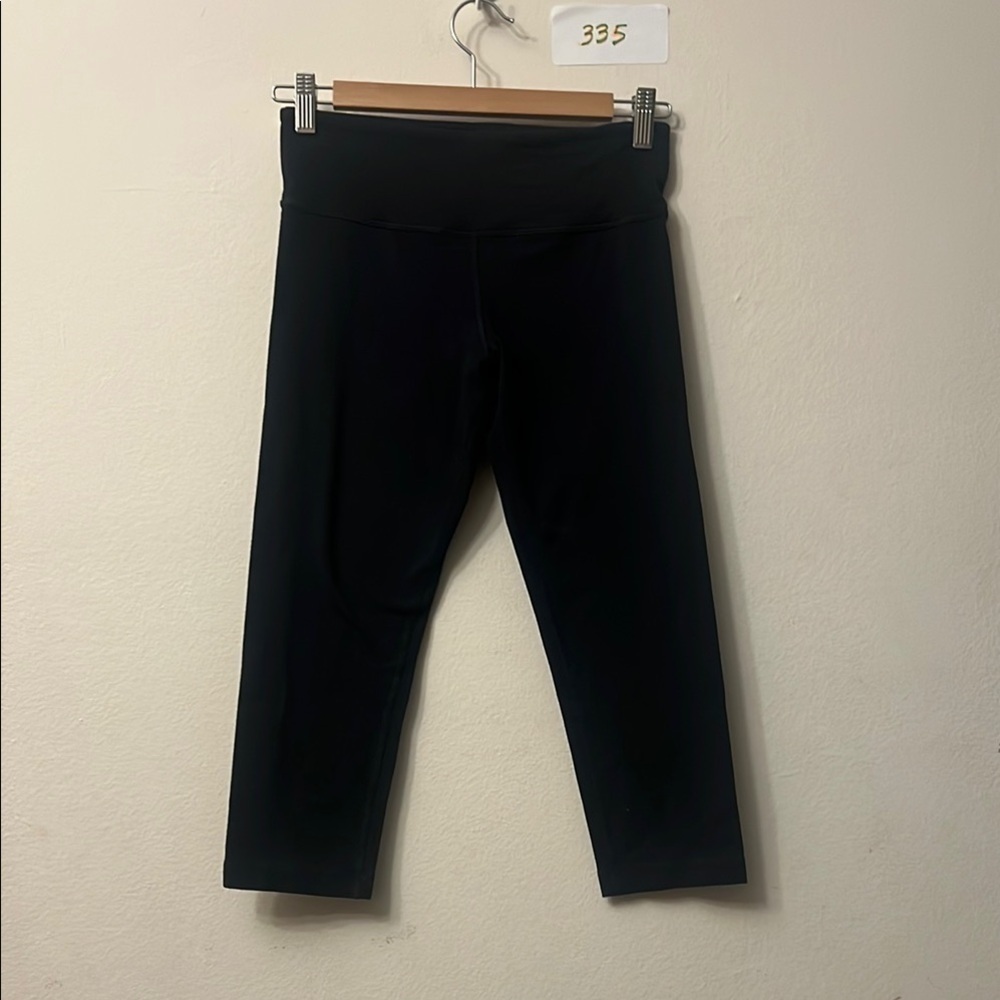 Lululemon Athletica Black Leggings Sleek Moisture-Wicking